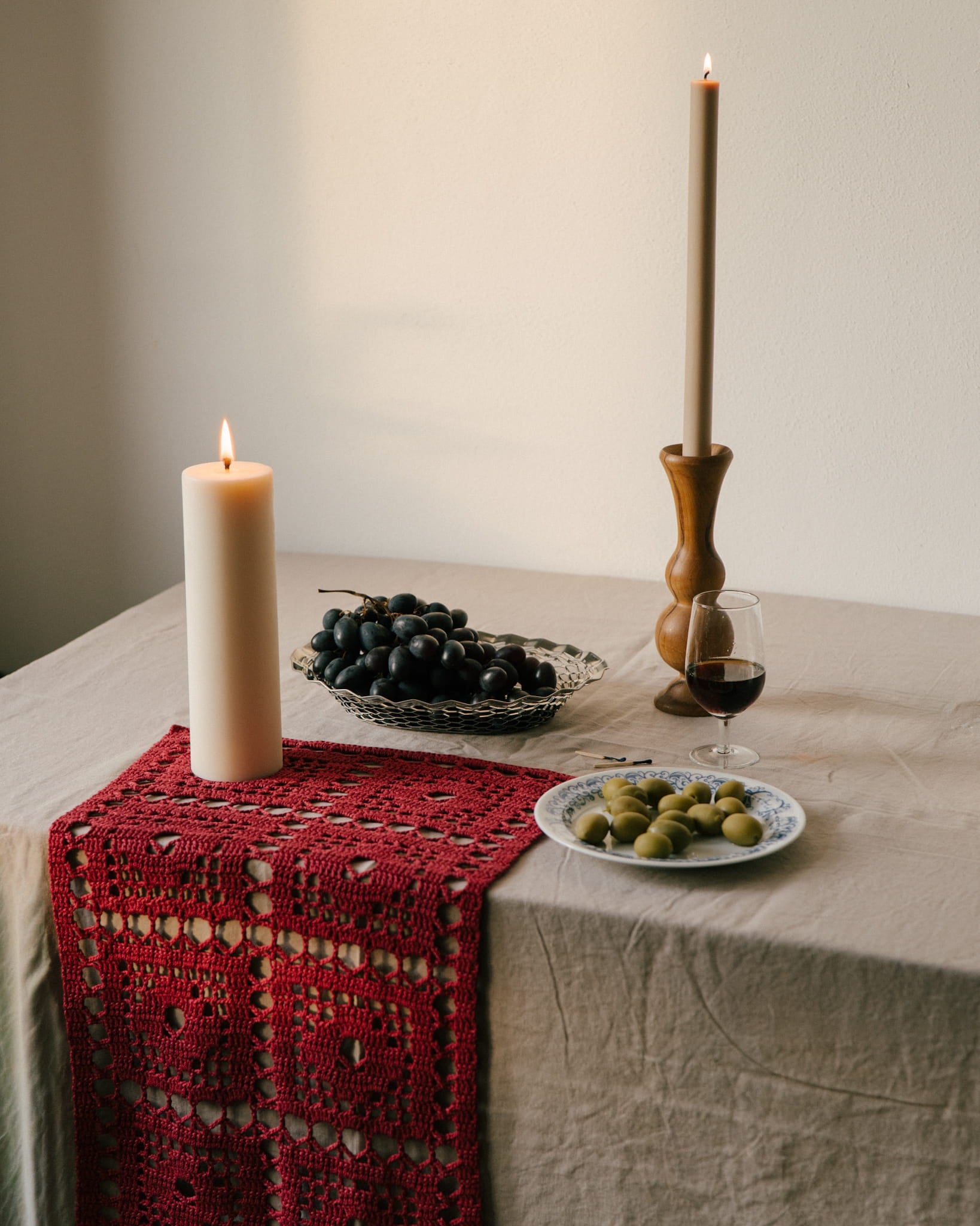 Cylindrical candle 6.5*21 cm – 650 g