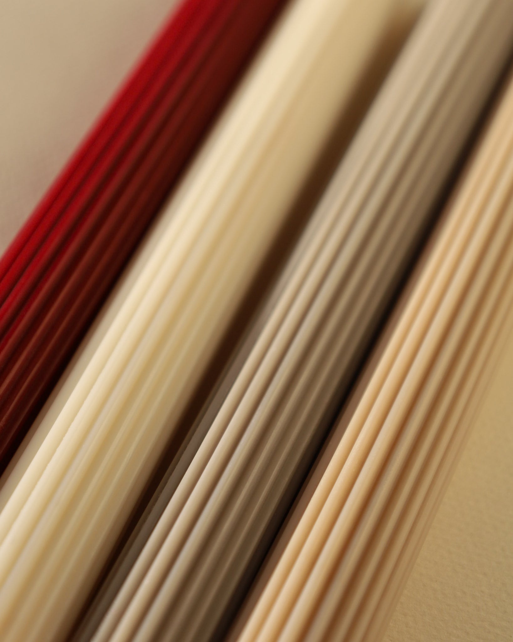 Świece wolnostojące beżowe (2 szt.)