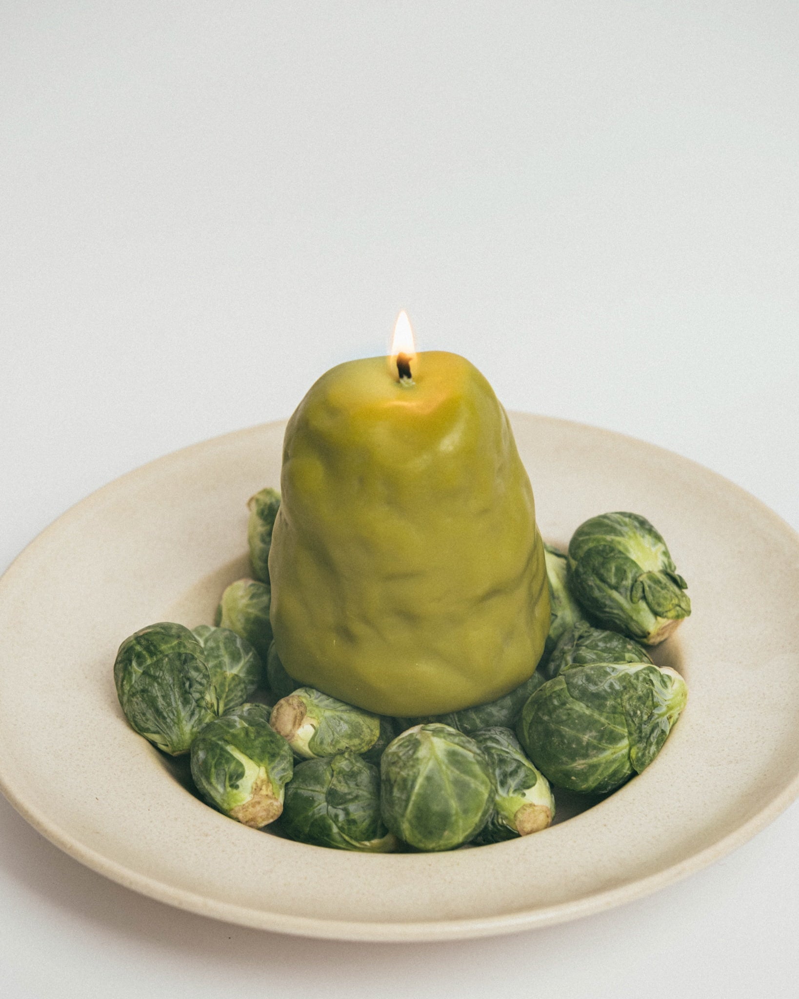 Decorative candle "SOLO" - olive green, unscented