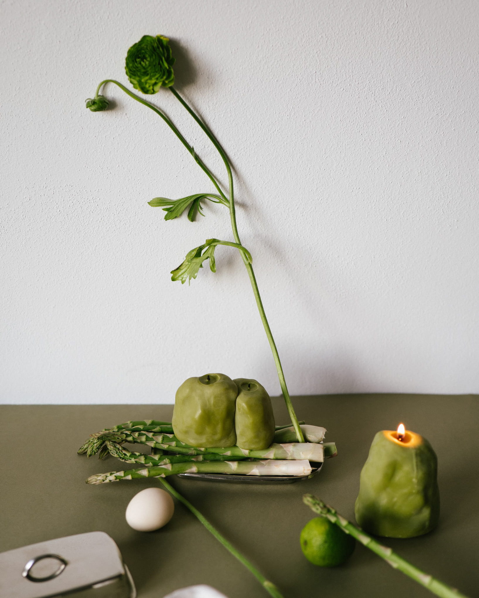 Ozdobna świeca “DUO” – oliwkowa bezzapachowa