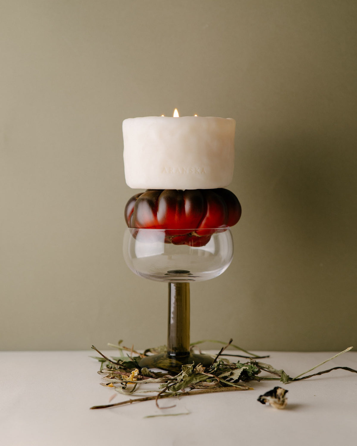 Decorative candle "Balance" - Amber & Tobacco