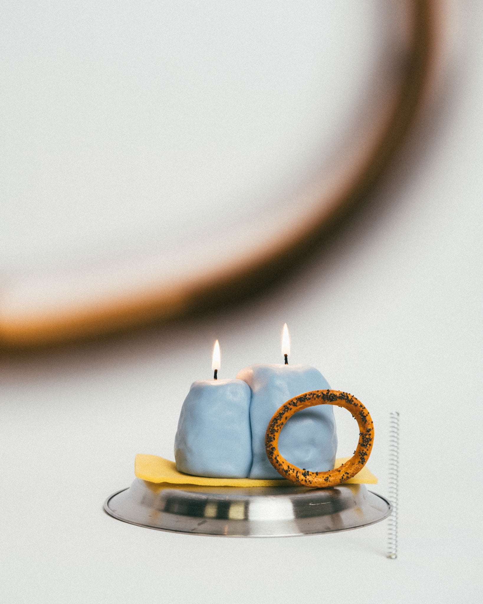 Decorative candle "DUO" - blue, unscented