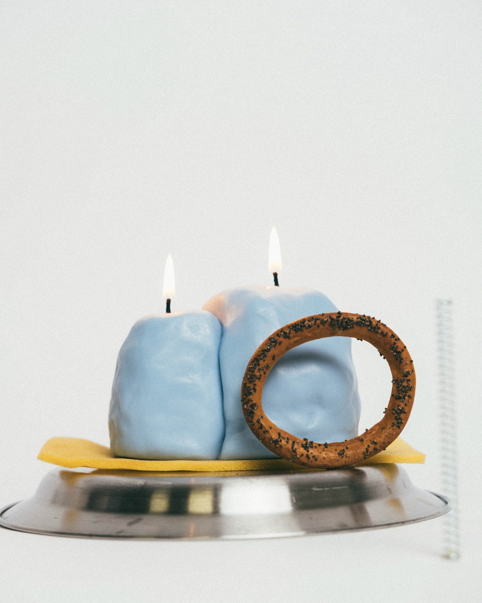 Decorative candle "DUO" - blue, unscented